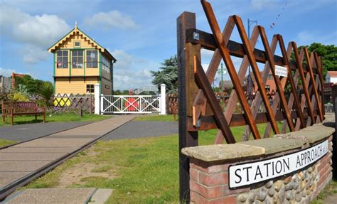 They’re visiting all 2,563 train stations in Britain | CNN