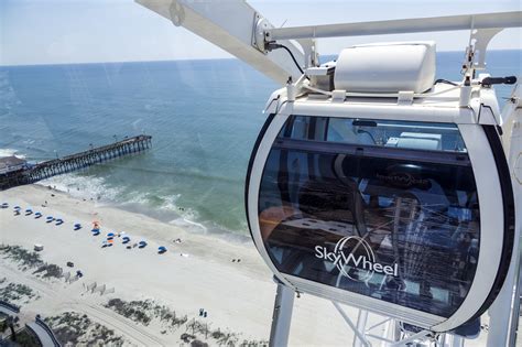 Couple Who Filmed Ferris Wheel Sex Encounter Face New Charges