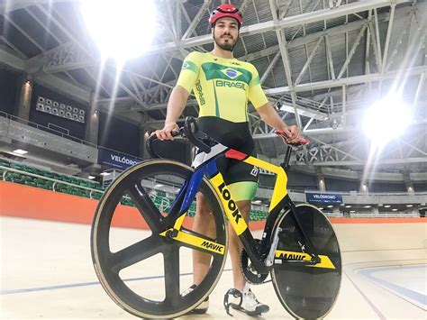 Bronze Por Equipes Ciclista Kacio Freitas O Primeiro Brasileiro