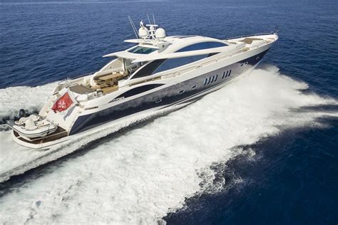 CASINO ROYALE YACHT SPECS - 108FT / 32.9M SUNSEEKER YACHT