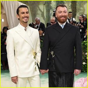 Sam Smith & Boyfriend Christian Cowan Make Red Carpet Debut as a Co...