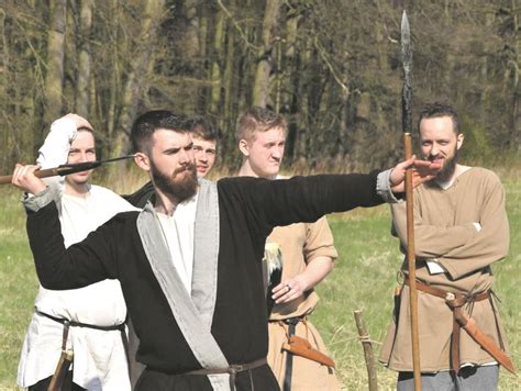 JELCZ LASKOWICE W Ruinach Zamku O Naszej Lokalnej Historii