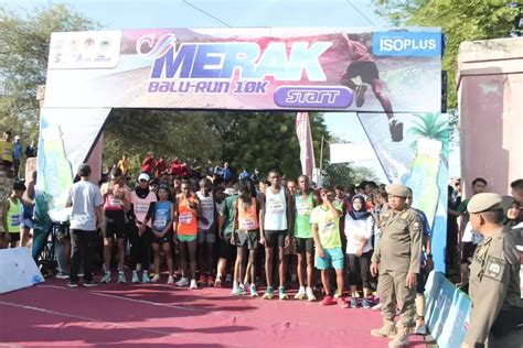 Ratusan Pelari Jadi Peserta Sport Tourism Merak Baluran Run 2023 16