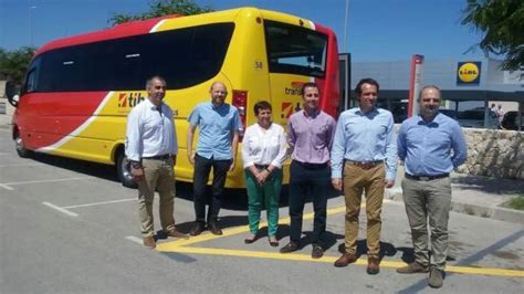 Casi Personas Utilizan El Bus Lanzadera De Santany A Cal Des Moro