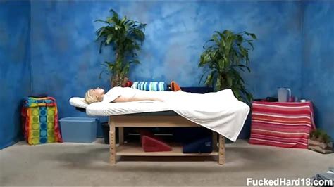 Blonde Massage PORNDROIDS