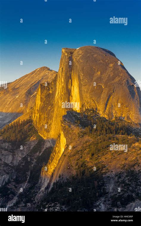 Sunset At Half Dome Yosemite National Park Stock Photo Alamy