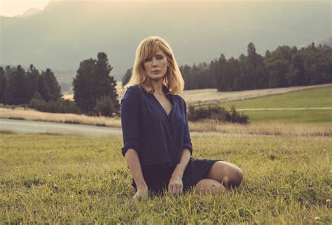 Yellowstone's Kelly Reilly Reveals Her Dream Ending for Beth Dutton