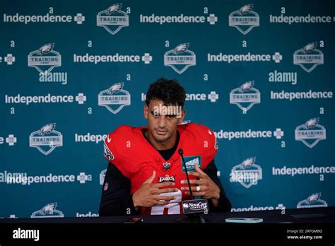 Philadelphia Eagles Marcus Mariota Speaks During A News Conference At The Nfl Football Team S