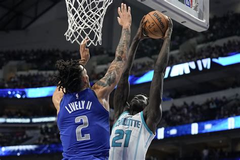 Dereck Lively Is Improving The Dallas Mavericks Defense All By Himself