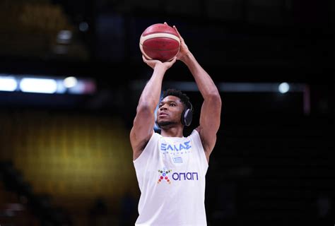 Giannis Antetokounmpo Greece Beat Luka Doncic Slovenia To Advance To Olympic Qualifying Final