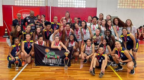 Equipes De Basquete Feminino Jaraguaense Conquistam Vice Campeonato Da