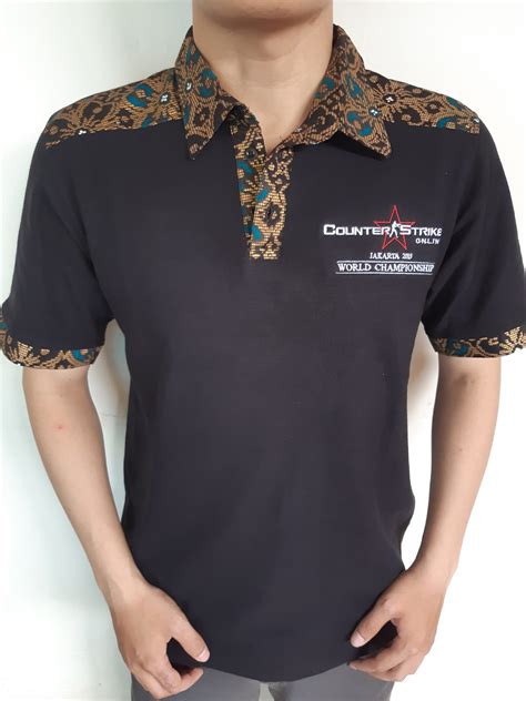 55 Gaya Terbaru Kaos Polo Variasi Batik Kaos Polos