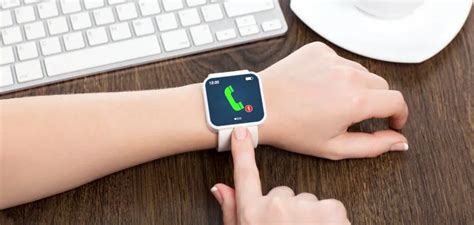 Smartwatch Z Funkcj Rozm W Jaki Model Wybra Poradnik