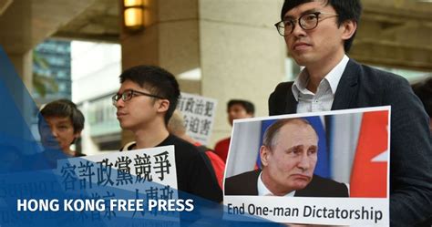 Video Hong Kong Democracy Activists Stage Solidarity Protest At