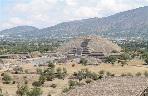 Teotihuacan: Massive Pyramids near Mexico City - Jonistravelling