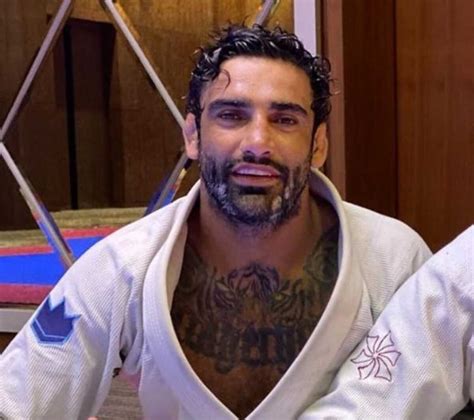 Leandro Lo Campe O Mundial De Jiu J Tsu Baleado Na Cabe A Por Pm De