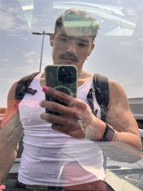 Jk On Twitter Lol Anyone Who Didnt Know I Was Gay At The Gym Now Knows