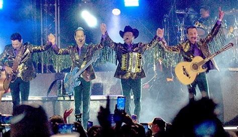 Rugen Los Tigres del Norte con sus clásicos en Tijuana