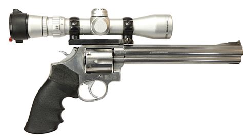 REVOLVER Double Action Fabrikat Smith Wesson Modell 686 1 Kaliber