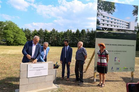 Thionville Futur Ehpad Sainte Madeleine la première pierre scellée