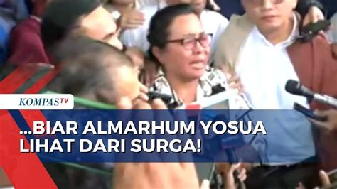 Tangis Ibu Yosua Pecah Usai Richard Eliezer Dijatuhi Vonis 1 Tahun 6