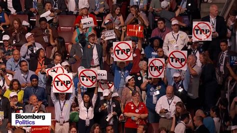 Bernie Backers Boo And Chant During Dnc Opening Remarks Youtube