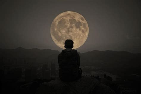 When Christians Gaze At The Moon Rp Global Alliance