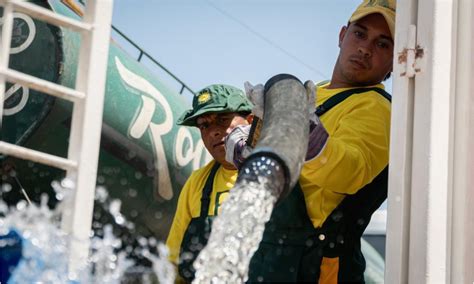 Alcaldía beneficia con plan de agua potable a Maracaibo