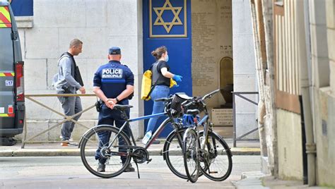 Homme tué après avoir tenté d incendier la synagogue de Rouen le