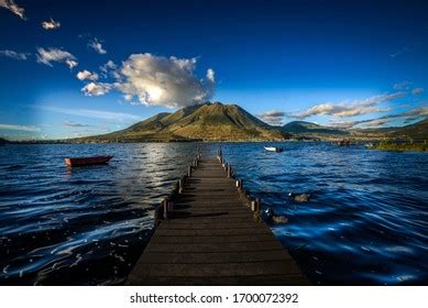 San Pablo Lake Otavalo Ecuador Stock Photo 1700072392 | Shutterstock