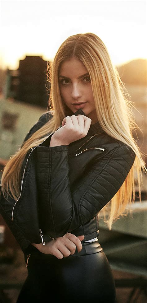 1440x2960 Blonde Women In Leather Jacket Samsung Galaxy Note 9 8 S9 S8