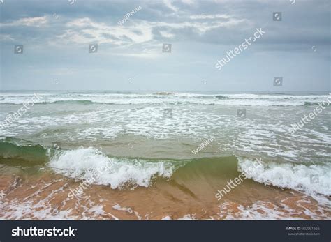 Sri Lanka Ocean Waves Stormy Weather Stock Photo 602991665 Shutterstock