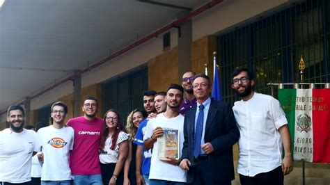 Festa Dei Diplomati All Itt Giorgi Di Brindisi