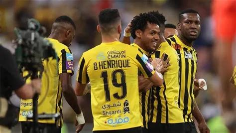 الاتحاد السعودي يتقدم بعرض رسمي لضم مدافع الشباب ورد صادم من الليوث