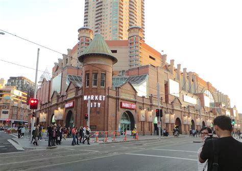 Begini Bentuk Tempat Belanja Barang Branded Murah Di Sydney Foto