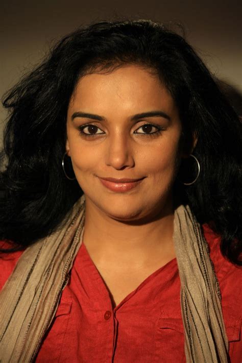 Shweta Menon Photos Pictures Wallpapers