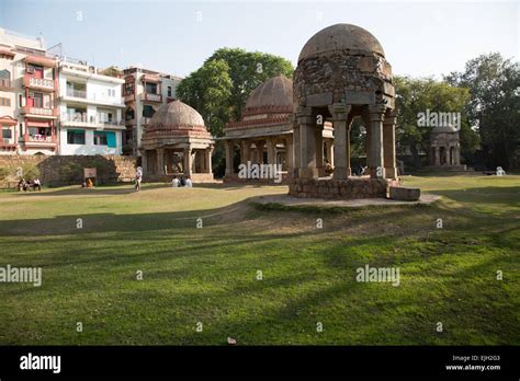 Tres Pabellones Fotografías E Imágenes De Alta Resolución Alamy