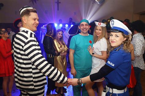 Przebierany Bal Karnawałowy z Pewex Party w Bujnach było głośno