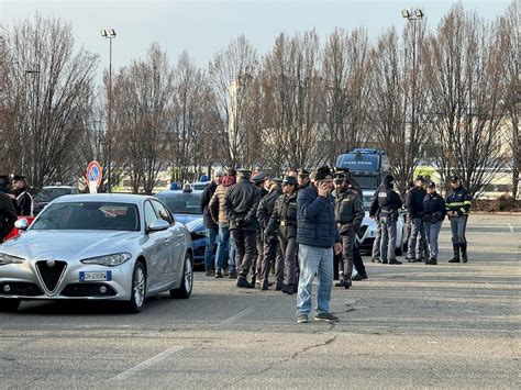 La protesta dei trattori è arrivata anche ad Alba Cuneodice it