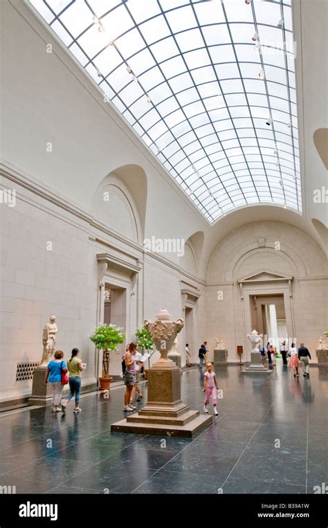 WASHINGTON DC, USA - The National Gallery of Art is an art museum ...