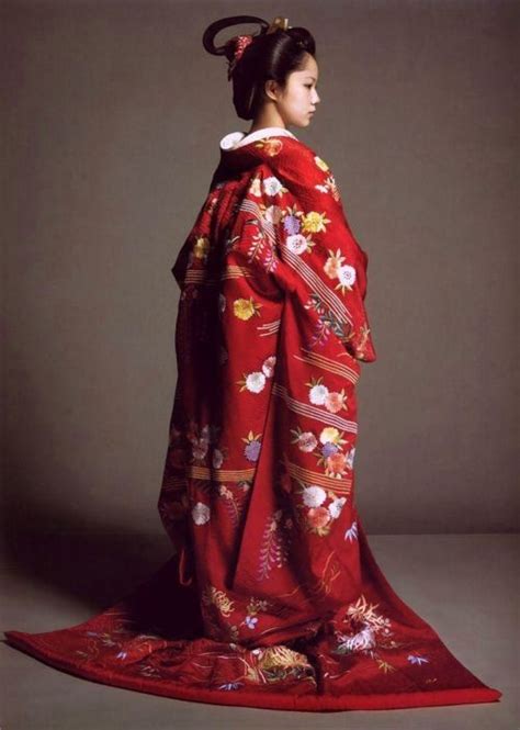 uchikake  wedding kimono google image search traditional kimono