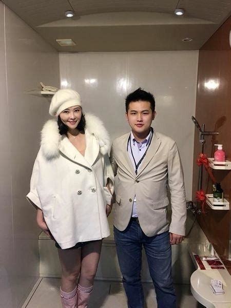 新婚不久「被離婚」還曾流產？ 蕭淑慎：絕無此事 每日頭條