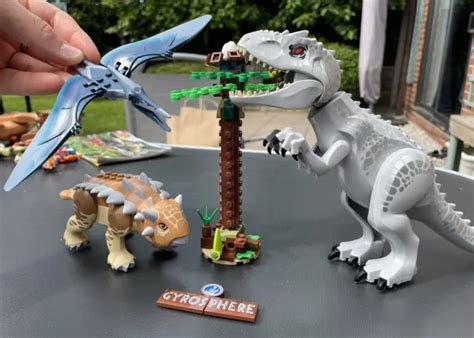 LEGO JURASSIC WORLD Indominus Rex Vs Ankylosaurus 75941