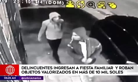 Comas Delincuentes Irrumpen En Evento Y Roban Pertenencias A