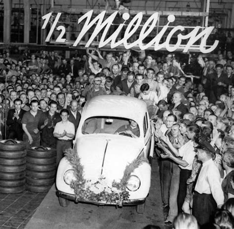 Jahre Volkswagen Wie Hitlers Autofabrik Zum Weltkonzern Wurde Welt