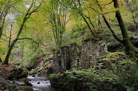 The Derelict Beauty Of Abandoned Cornwall In Stunning Pictures