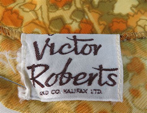 Victor Roberts Mustard Yellow Wiggle Dress | Timeslip Vintage