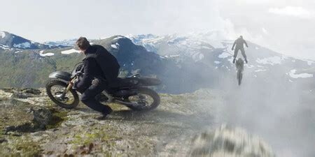 O Tom Cruise Sal A Ileso De La Acrobacia M S Bestia En Moto De Misi N