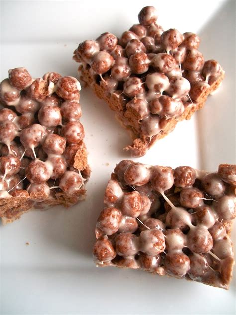 Brooke Bakes : Nesquik Marshmallow Bars