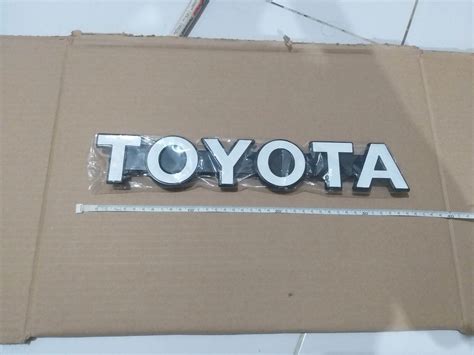 Emblem Logo Stiker Tulisan Toyota Untuk Grill Depan Kijang Super